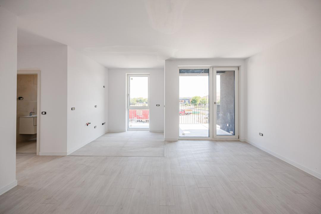 Apartament 3 camere, 2 bai, terasa 14 mp, ansamblu nou | Comision 0