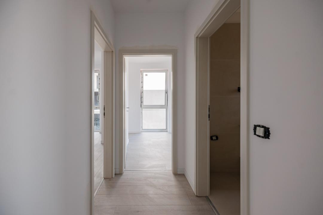 Apartament 3 camere, 2 bai, terasa 14 mp, ansamblu nou | Comision 0