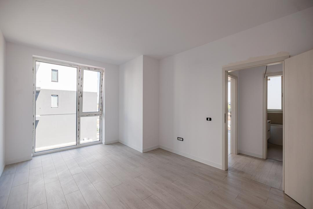 Apartament 3 camere, 2 bai, terasa 14 mp, ansamblu nou | Comision 0