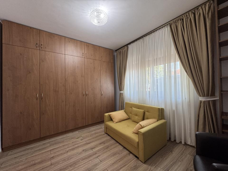 Casa parter, renovata, mobilata, gradina amenajata, str Petofi Sandor-Dumbravita