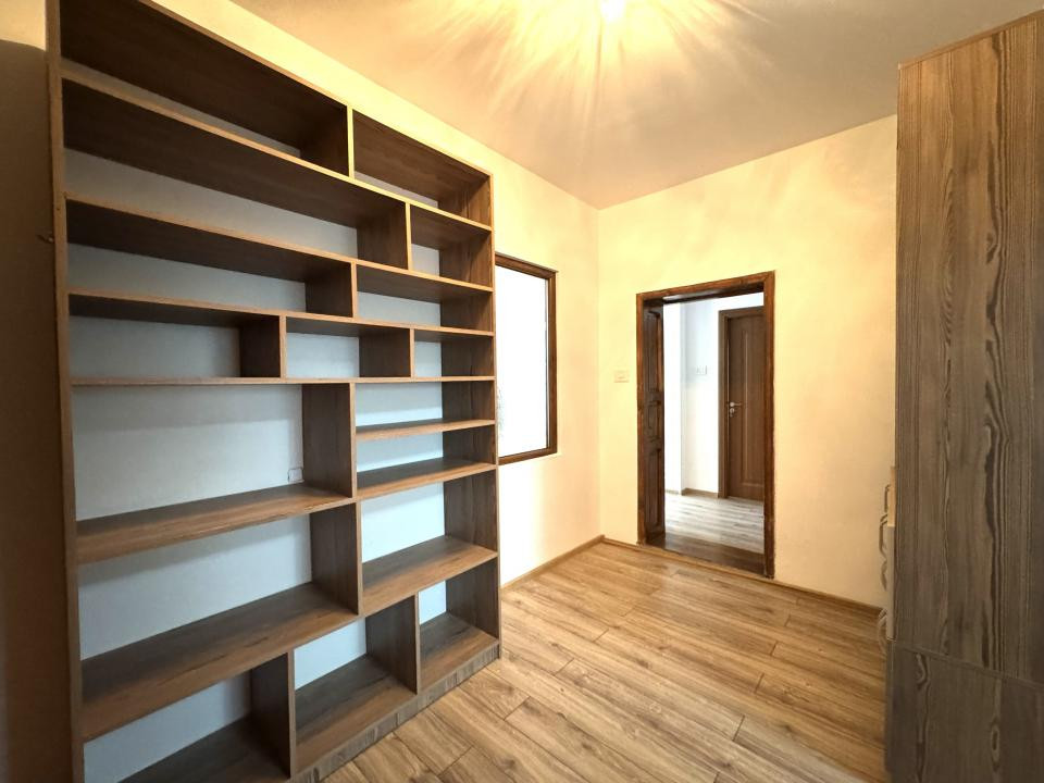 Casa parter, renovata, mobilata, gradina amenajata, str Petofi Sandor-Dumbravita