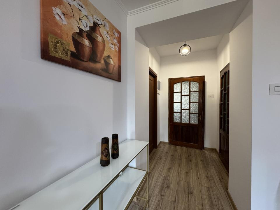 Casa parter, renovata, mobilata, gradina amenajata, str Petofi Sandor-Dumbravita