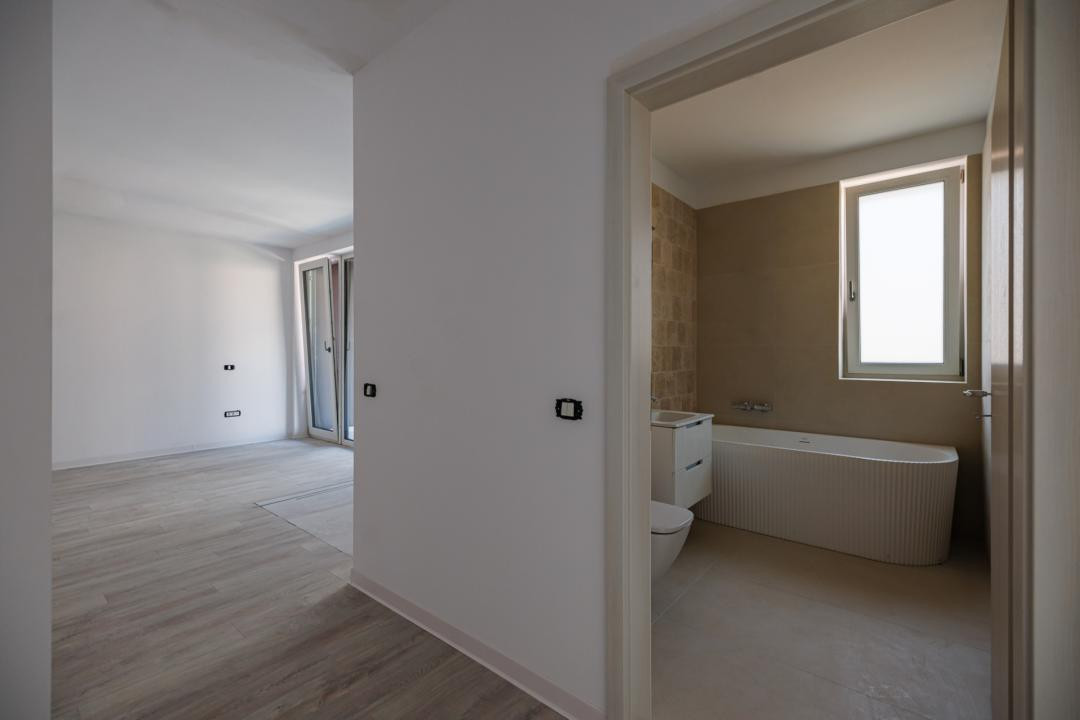 Apartament nou 2 camere, 57 mp + terasa 13,5 mp | Mehala | Comision 0%