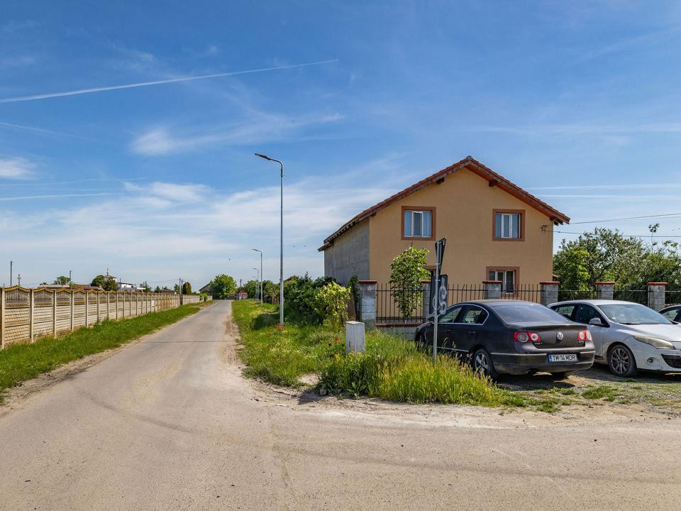 Teren 1.448 mp | Cerneteaz | Strada asfaltata | Utilitati | Comision 0%