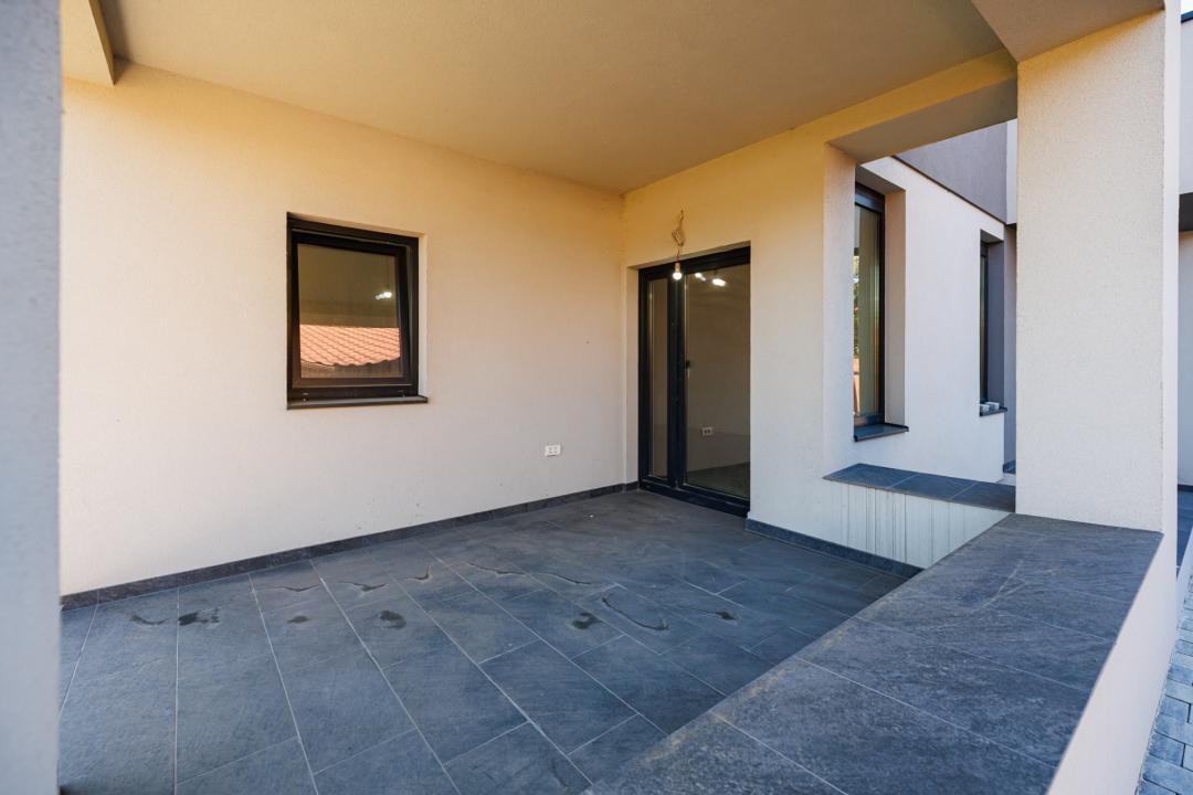 Duplex P+E în Moșnița Nouă, 3 dormitoare, 3 bai, teren 403 mp. Comision 0% 