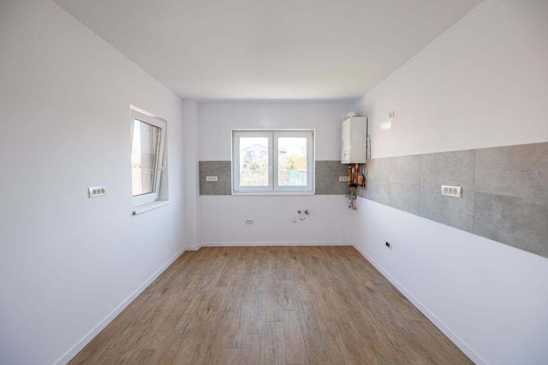 Duplex P+E în Moșnița Nouă, 3 dormitoare, 3 bai, teren 403 mp. Comision 0% 
