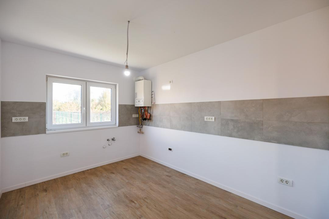 Duplex P+E în Moșnița Nouă, 3 dormitoare, 3 bai, teren 403 mp. Comision 0% 