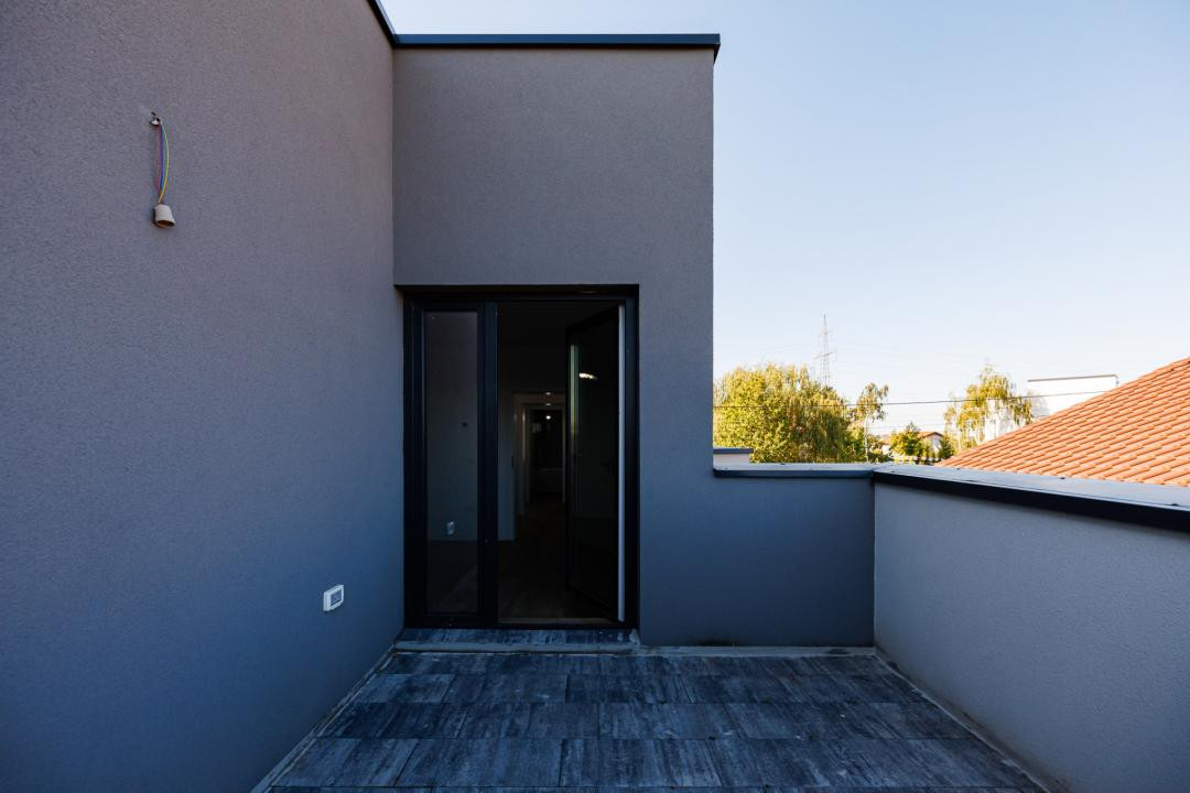 Duplex P+E în Moșnița Nouă, 3 dormitoare, 3 bai, teren 403 mp. Comision 0% 