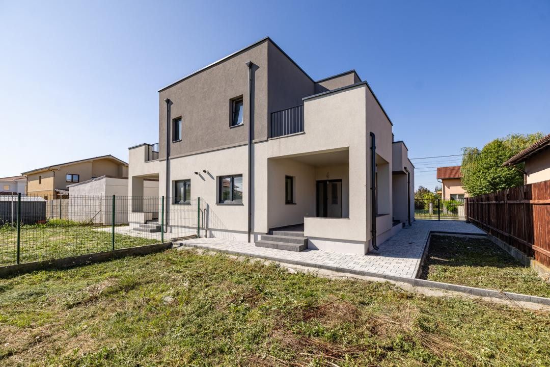 Duplex P+E în Moșnița Nouă, 3 dormitoare, 3 bai, teren 403 mp. Comision 0% 