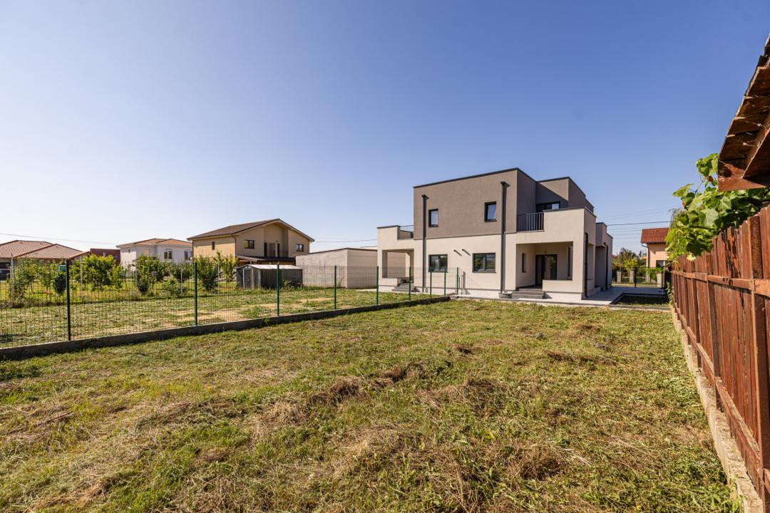 Duplex P+E în Moșnița Nouă, 3 dormitoare, 3 bai, teren 403 mp. Comision 0% 