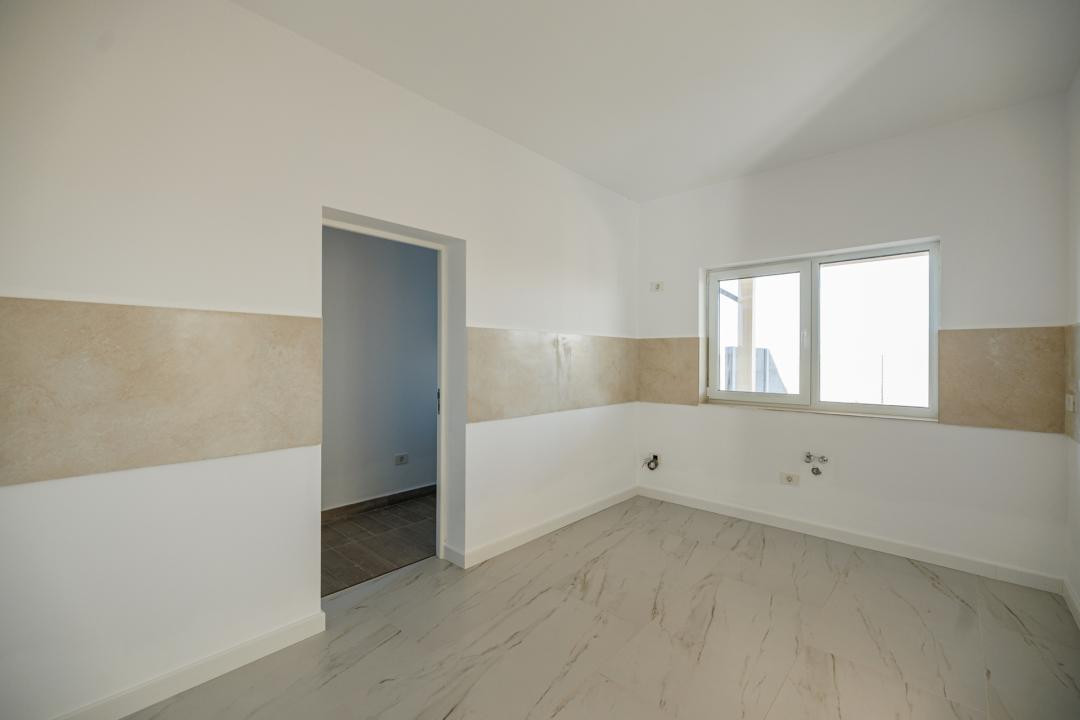 Duplex P+1E| Gata de Mutare| 5 cam, 3 bai | Teren 313 m Săcălaz| Comision 0
