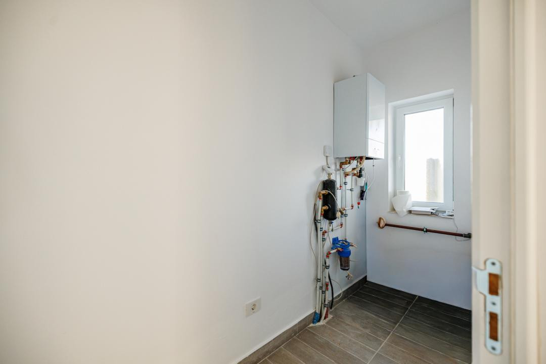 Duplex P+1E| Gata de Mutare| 5 cam, 3 bai | Teren 313 m Săcălaz| Comision 0