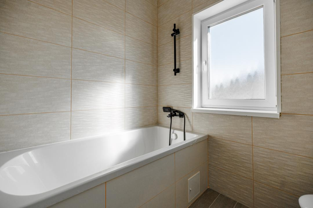 Duplex P+1E| Gata de Mutare| 5 cam, 3 bai | Teren 313 m Săcălaz| Comision 0