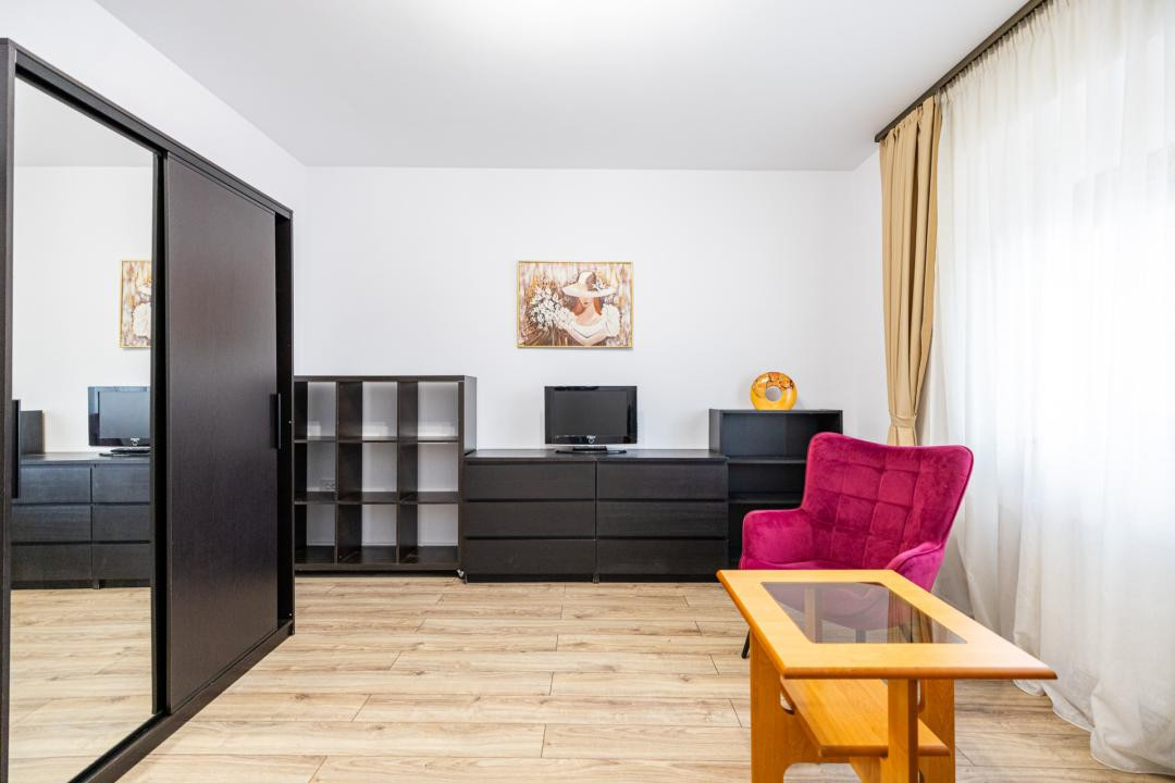 Casa parter, renovata, mobilata, gradina amenajata, str Petofi Sandor-Dumbravita