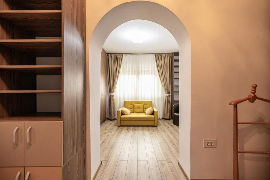 Casa parter, renovata, mobilata, gradina amenajata, str Petofi Sandor-Dumbravita