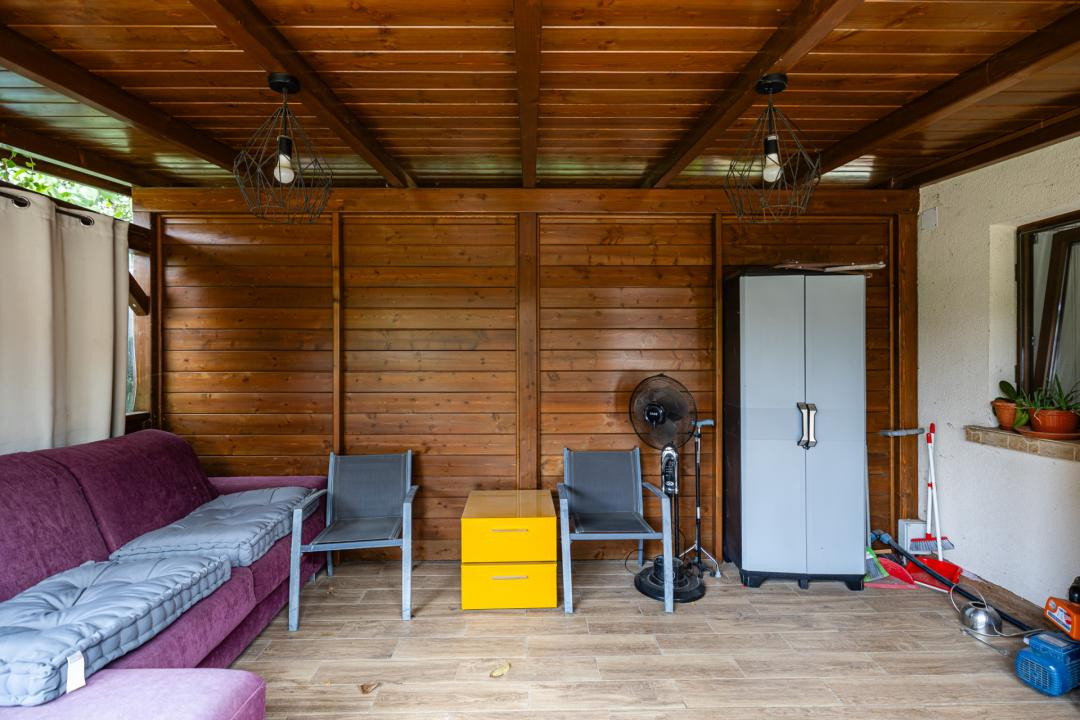 Casa parter, renovata, mobilata, gradina amenajata, str Petofi Sandor-Dumbravita
